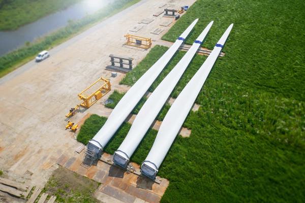 Wind turbine blades