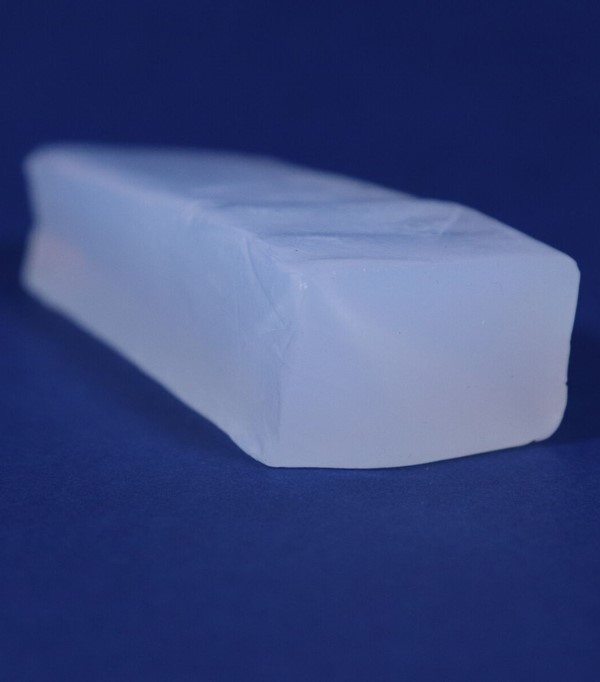 HCR silicones to make creative and convenient shapes for cakes and pastries, ice cream, chocolates and many other foods